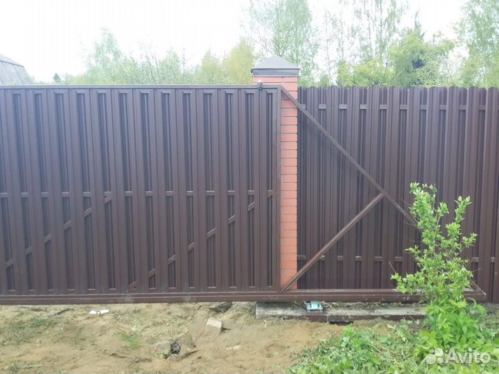 Заборы из профнастила на заказ