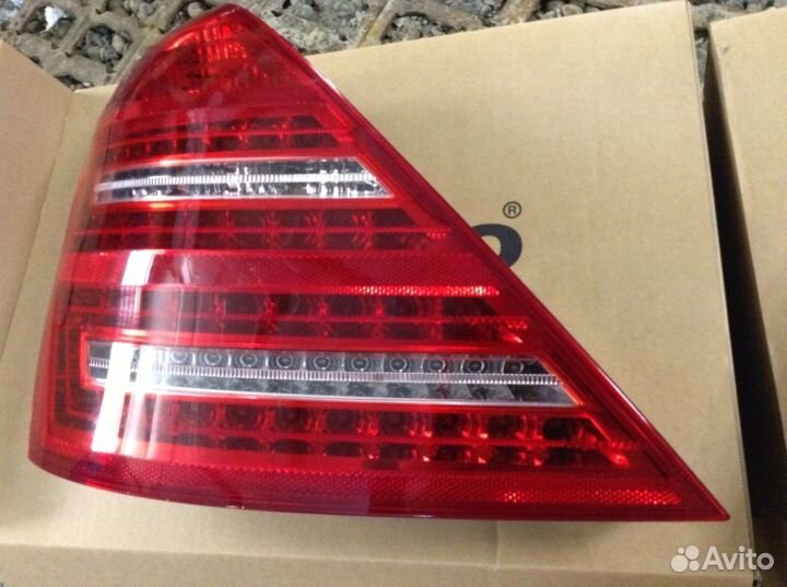 W221 Фонарь задний внешний левый с диодами (Depo)