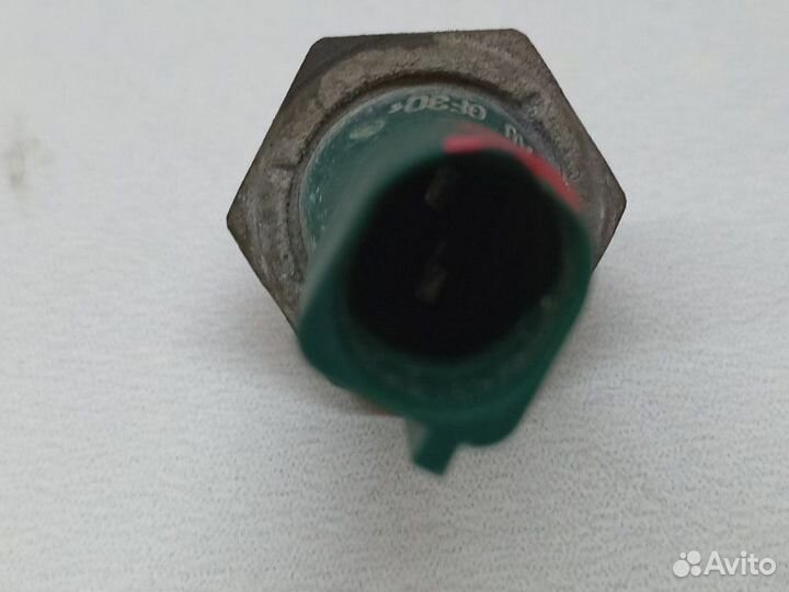 Датчик давления масла Volkswagen Jetta A6 cfna