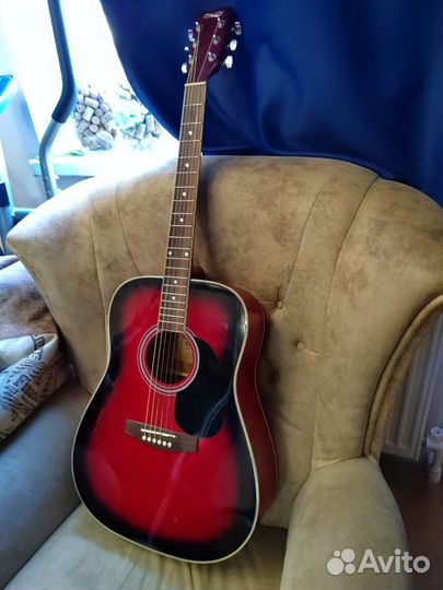 Гитара акустика