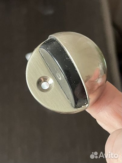 Органичитель для двери