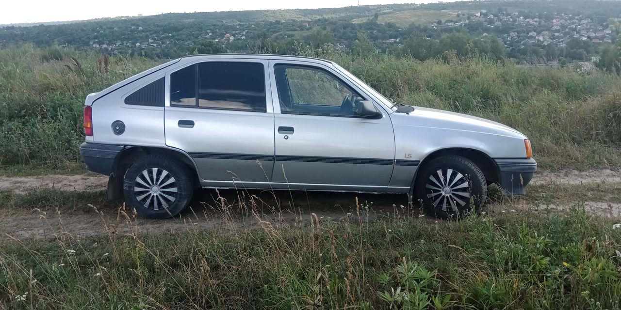 Opel Kadett: фото из отзыва