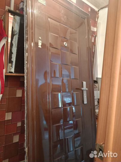 Дверь сейфовая