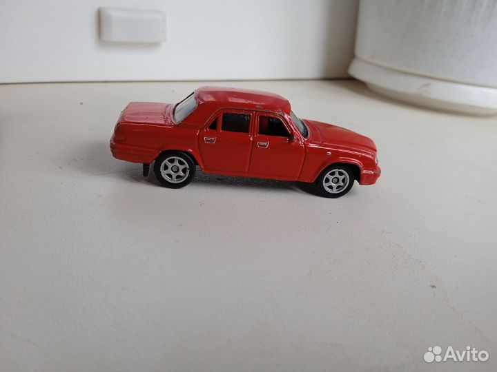 Машинки 1/64 от Автотайм, welly, maisto и др