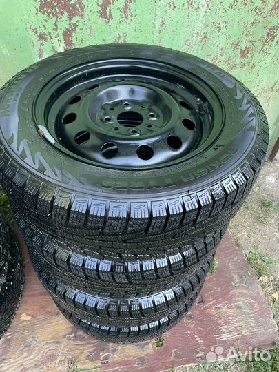 Зимние колеса на ваз лада Nokian 175/65/14