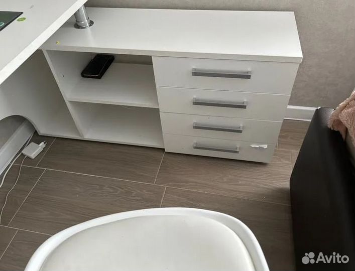 Стол компьютерный Алькор