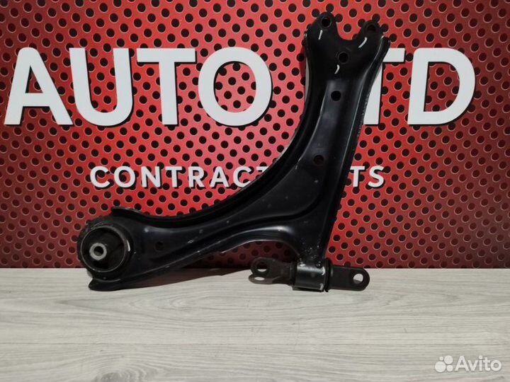 Рычаг передний правый Hyundai Tucson NX4 1.6T-GDI
