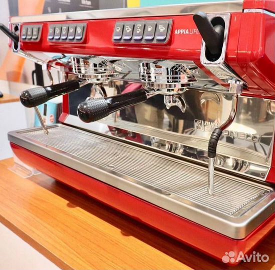 Кофемашина Nuova Simonelli Appia Life 2 GRV