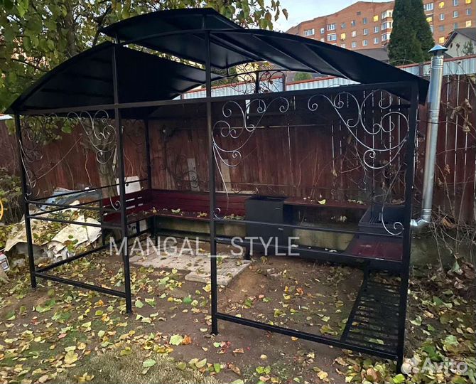 Мангал с крышей