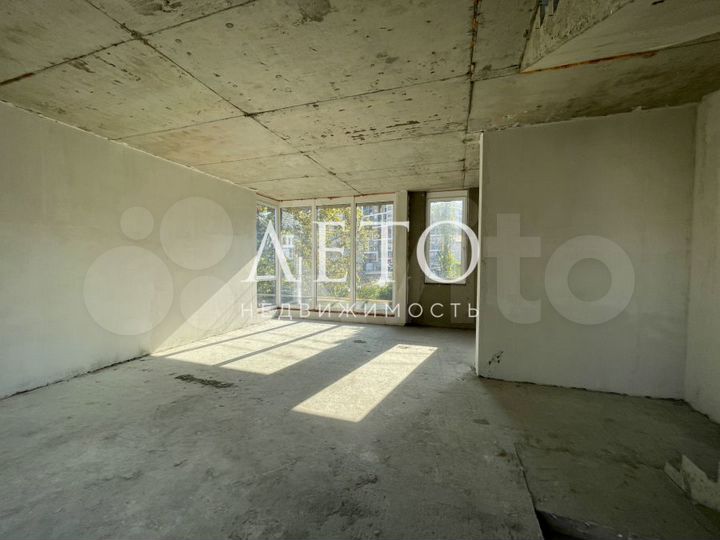 Дом 217,3 м² на участке 4,7 сот.