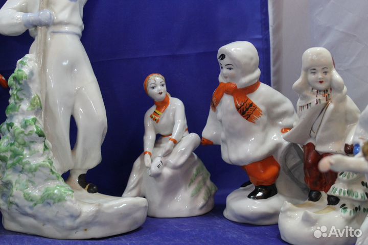 Коллекция фарфоровых статуэток на тему спорт зима