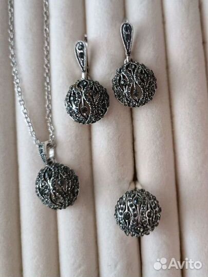 Кулон, кольцо, серьги