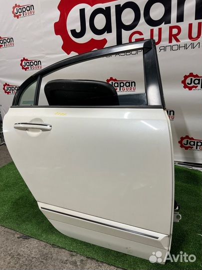 Дверь задняя правая Honda Civic 4D