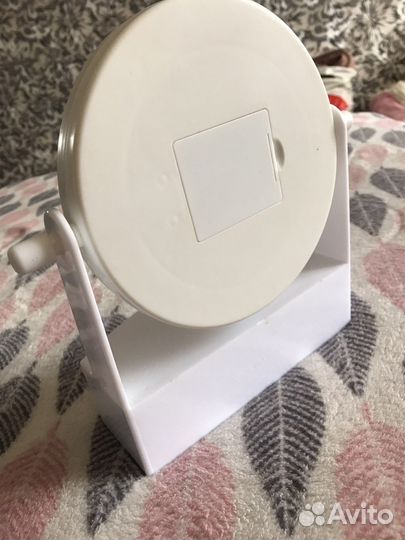 Зеркало с ящиком