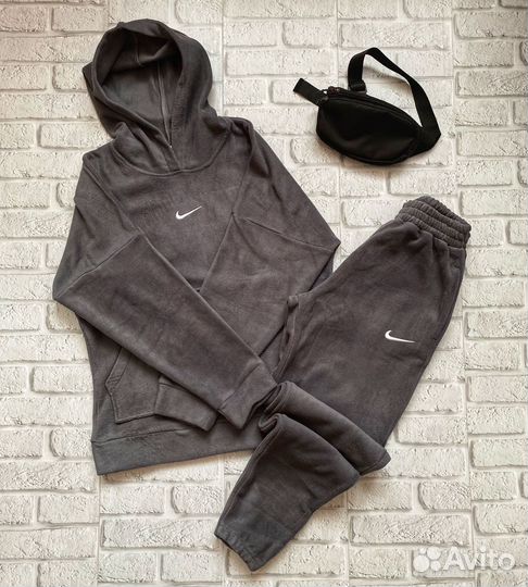 Спортивный костюм Nike теплый
