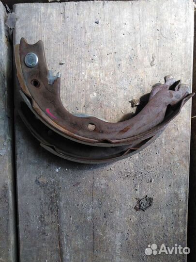 Колодки ручника