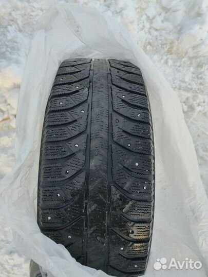 Bridgestone Ice Cruiser 5000 20.5 R15
