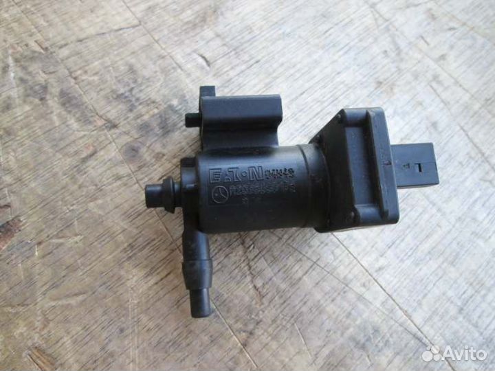 Вакуумный клапан Mercedes-Benz C230 W203 271.948