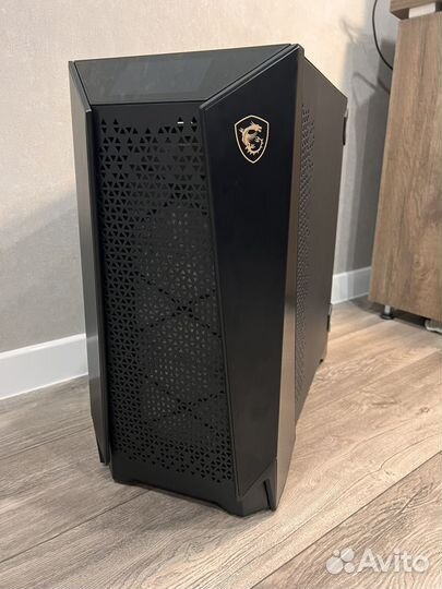 Корпус MSI MEG prospect 700R