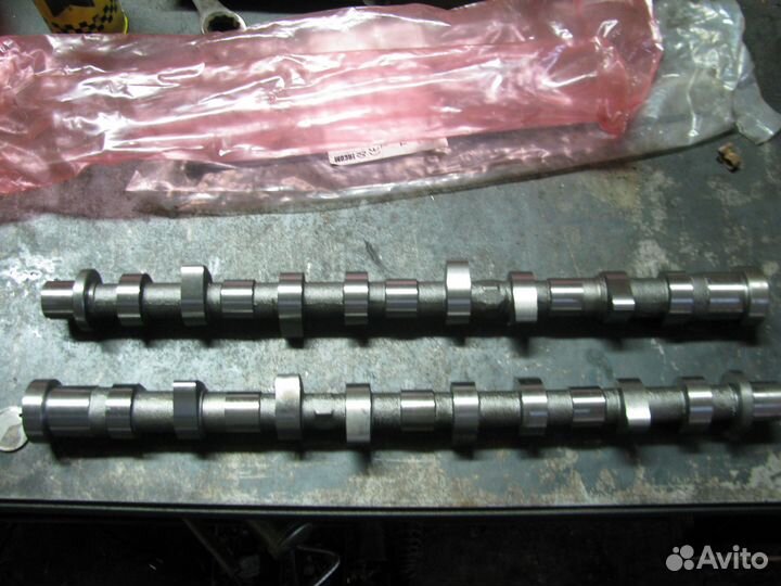 Распредвал на nissan Navara,x-trail, almera 2.2 dd