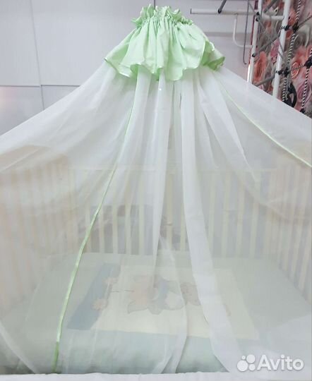 Балдахин и держатель в детскую кроватку