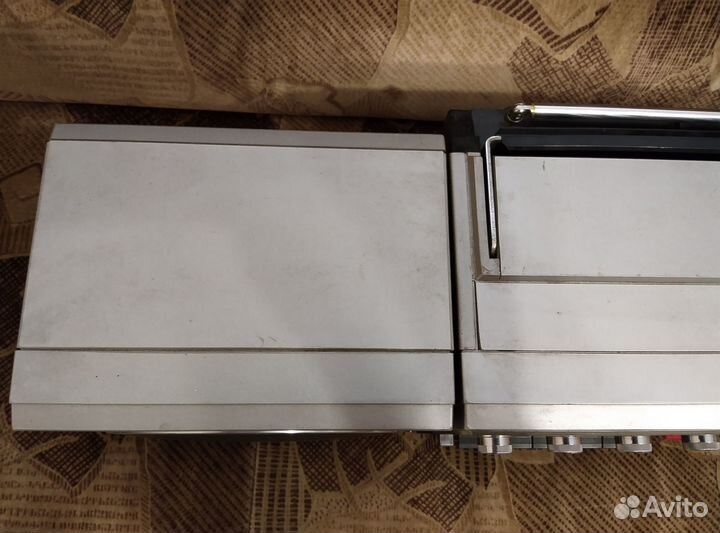 Блютуз колонка магнитофон Вега 335