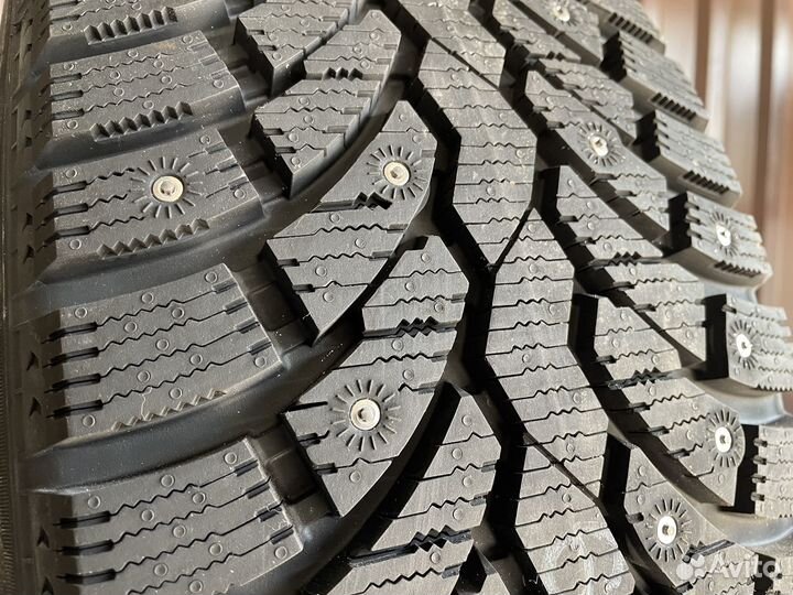 Pirelli Formula Ice 225/60 R18 104T