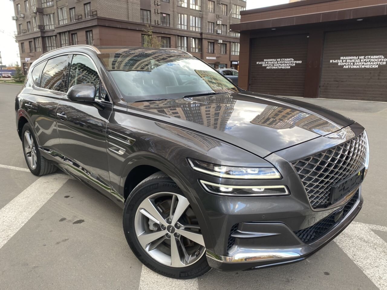 Genesis GV80: фото владельца