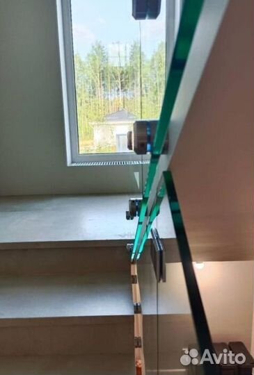 Стеклянные перила для лестниц