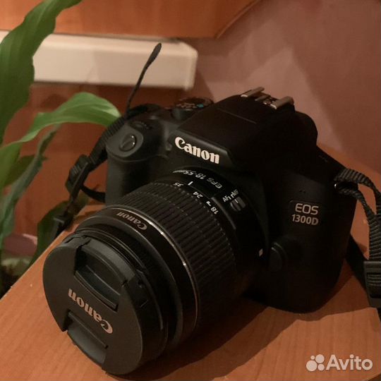 Зеркальный фотоаппарат