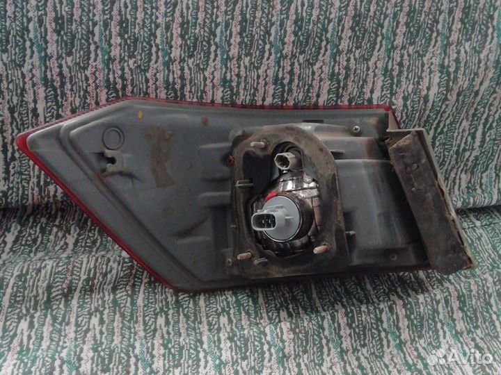 Задний фонарь на Ладу Весту