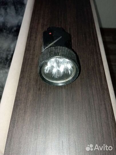 Фонарь аккумуляторный