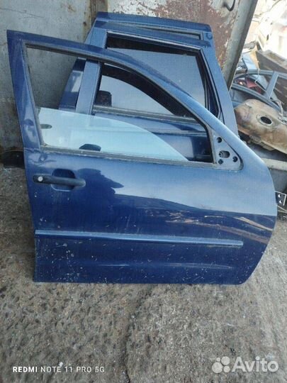 Дверь передняя правая Volkswagen Polo 3 6KV2 1998