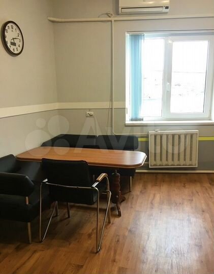 Меблированный 4-х каб. Офис пл Восставших, 113 м²