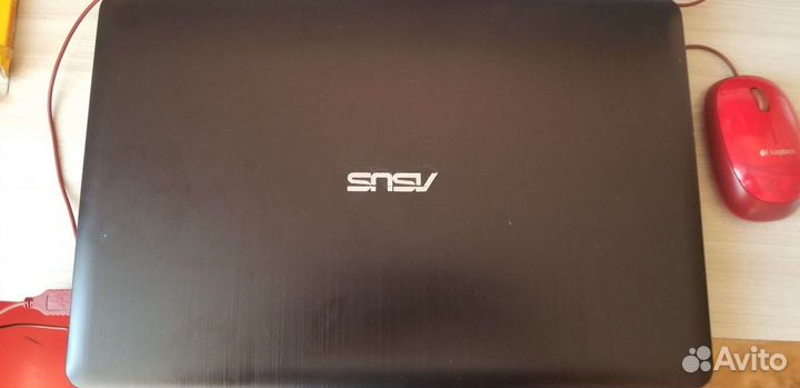 Ноутбук asus
