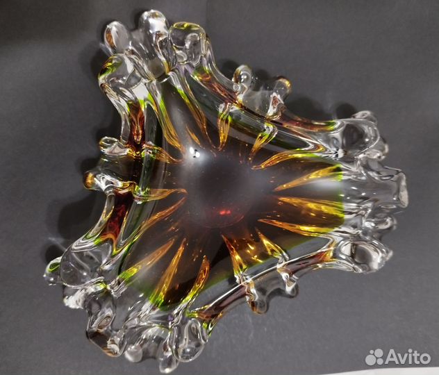 Пепельница из гнутого стекла Чехословакия