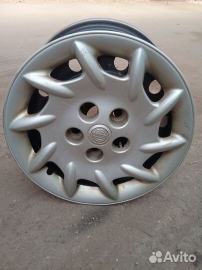 Штампованные диски р15 с колпаками