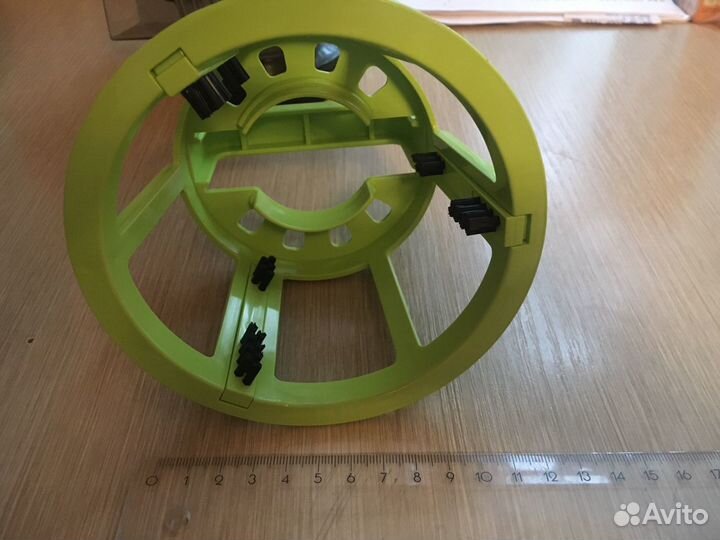 Запчасти от соковыжималки фирмы Galaxy