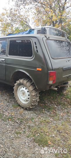 LADA 4x4 (Нива) 1.6 МТ, 1997, 80 000 км