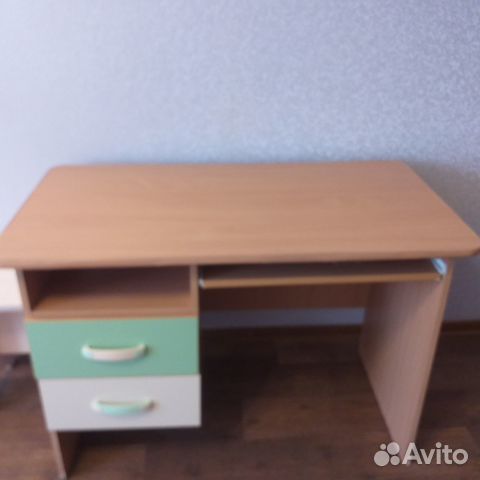 Уголок школьника стол со шкафчиками