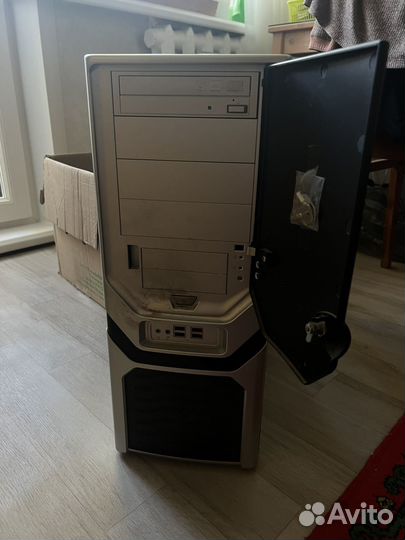 Стационарный компьютер