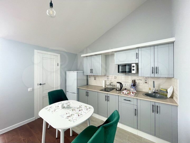 Таунхаус 147 м² на участке 3 сот.