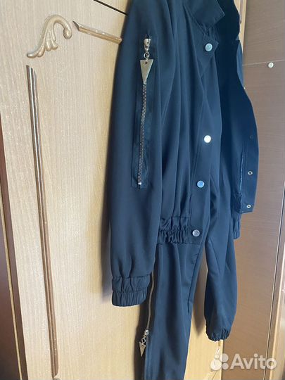 Спортивный костюм женский