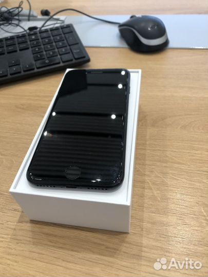 iPhone 7, 128 ГБ