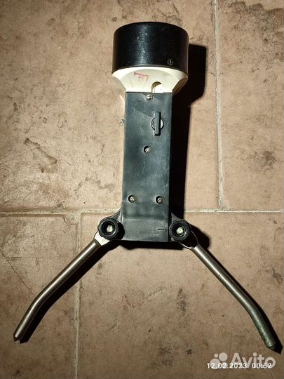 Винтажная нагрузочная вилка, вольтметр