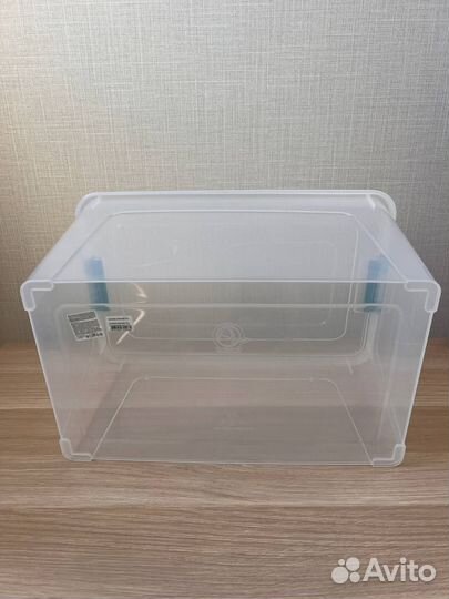 Ящик пластиковый с крышкой