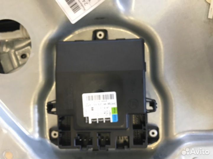 Стеклоподъемник передний правый Mercedes Benz Ml