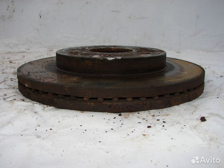 Передний тормозной диск Cadillac Escalade 2009г