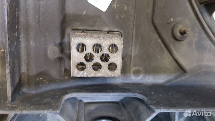 Вентилятор радиатора Peugeot 308, 2009