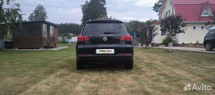 Volkswagen Tiguan 2.0 AT, 2015, 246 248 км